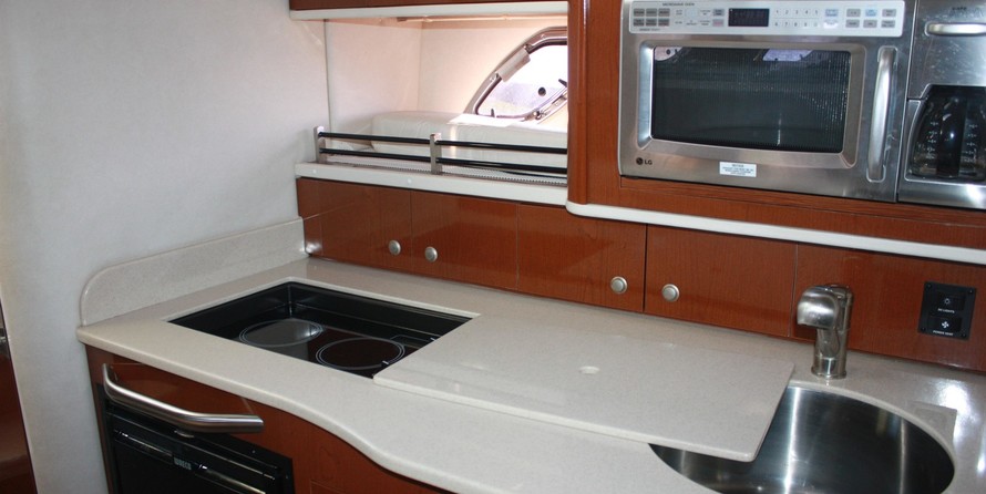 Sea Ray 330 Sundancer