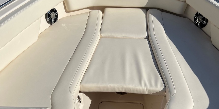 Grady-White Freedom 307