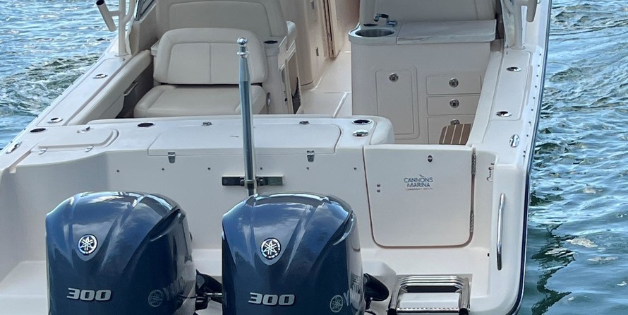 Grady-White Freedom 307