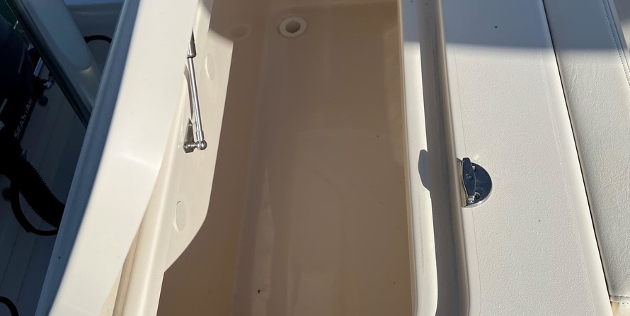 Grady-White Freedom 307