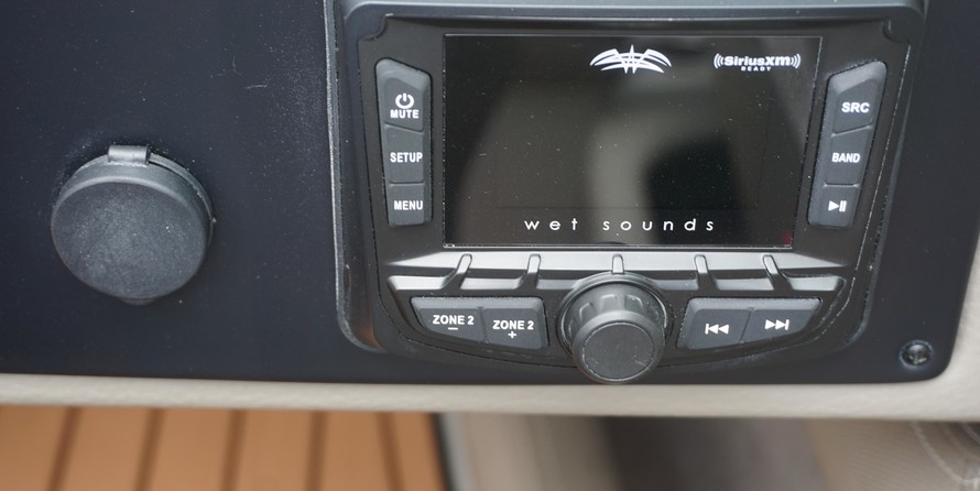 Crownline 210 SS