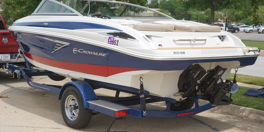 Crownline 210 SS