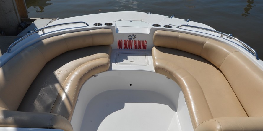 Hurricane 188 sport sundeck