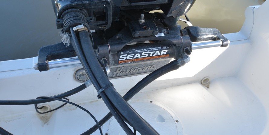 Hurricane 188 sport sundeck
