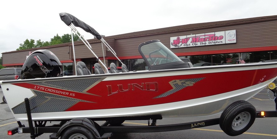 Lund Boats 1775 Crossover XS