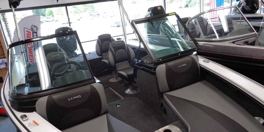 Lund Boats 1775 Crossover XS