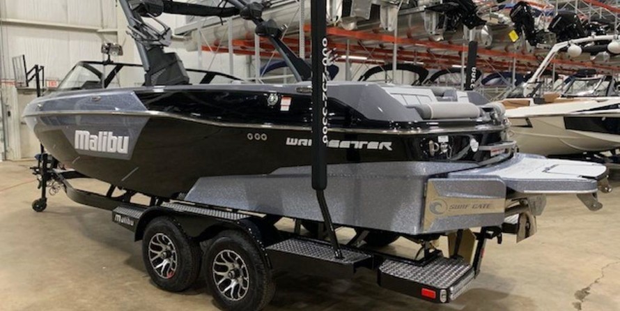 Malibu Wakesetter 23 LSV