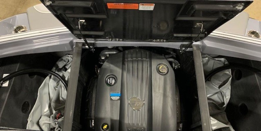 Malibu Wakesetter 23 LSV