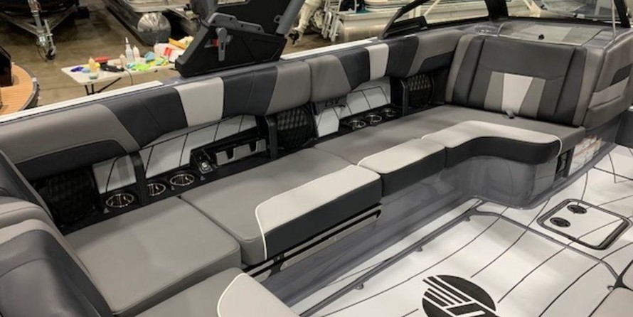 Malibu Wakesetter 23 LSV