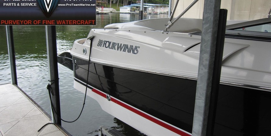 Four winns 290 horizon