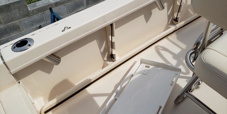 Grady-White Fisherman 180