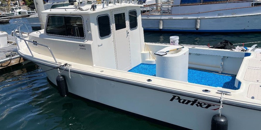 Parker 2520 XL Sport Cabin