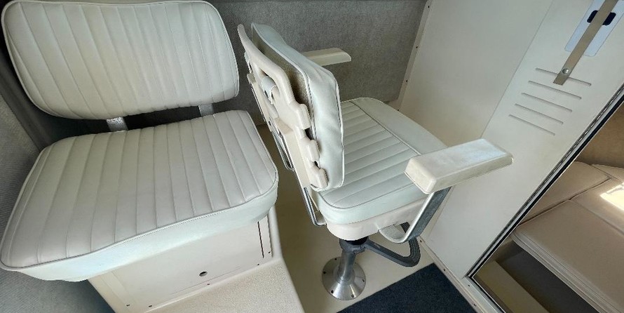 Parker 2520 XL Sport Cabin