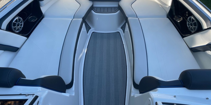 Yamaha 242 LIMITED S E-SERIES