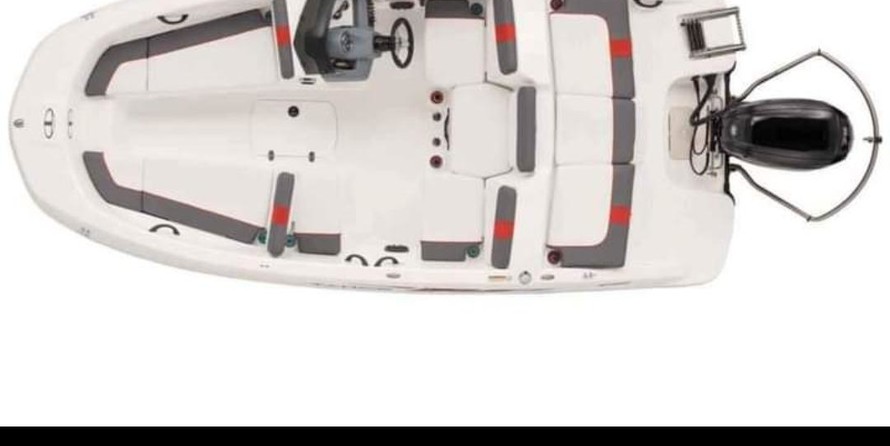 Tracker Guide V-16 Laker DLX T