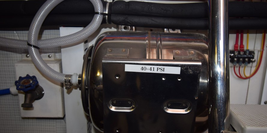 Sabre 42 Salon Express