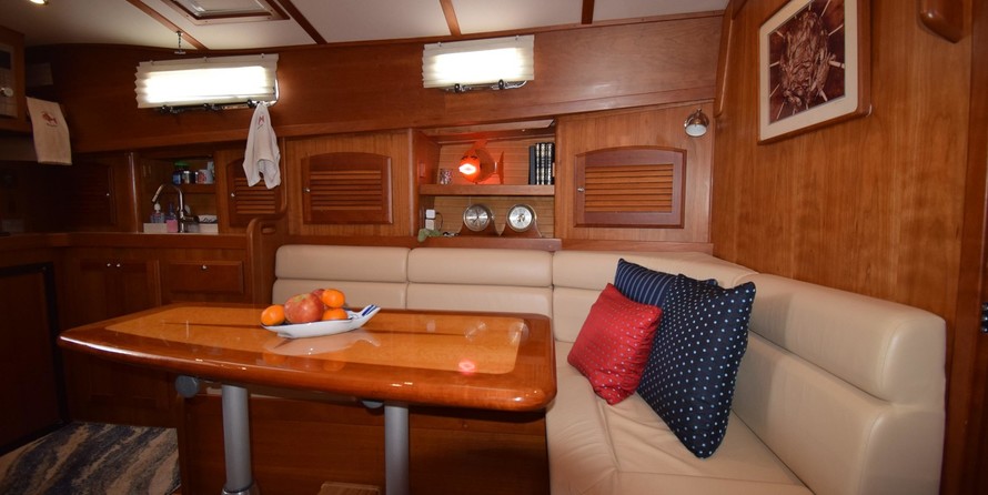 Sabre 42 Salon Express