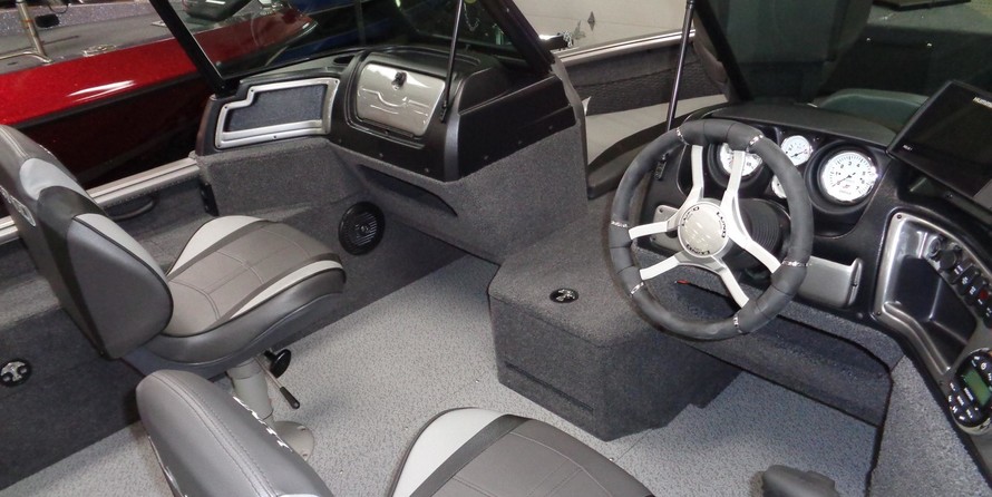 Lund Boats 1675 Impact SS