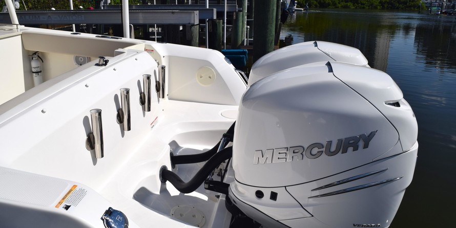 Boston Whaler 270 Vantage