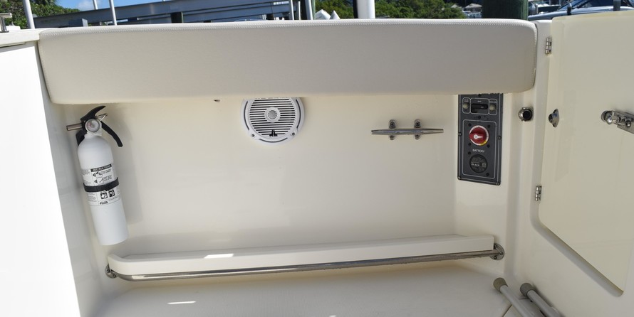 Boston Whaler 270 Vantage