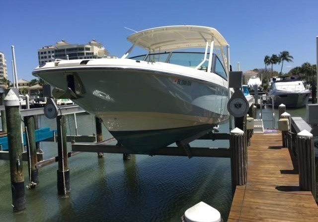 Boston Whaler 270 Vantage