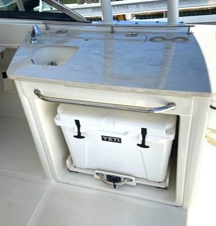 Boston Whaler 270 Vantage