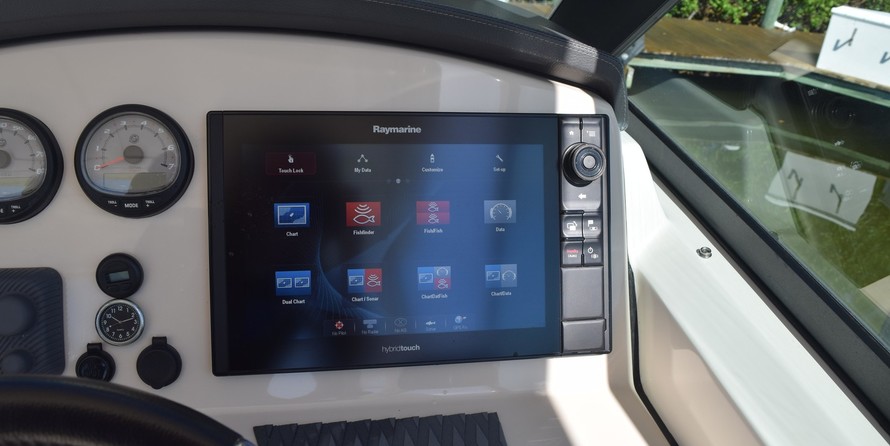 Boston Whaler 270 Vantage