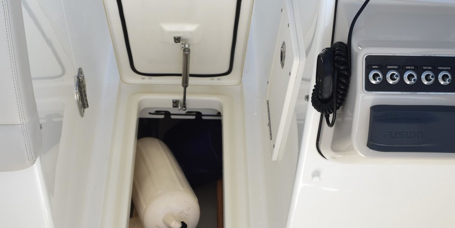 Boston Whaler 270 Vantage