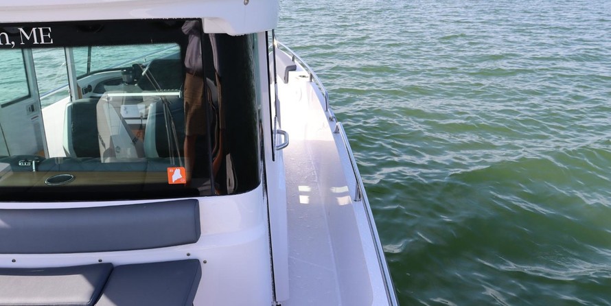 Axopar 28 Cabin