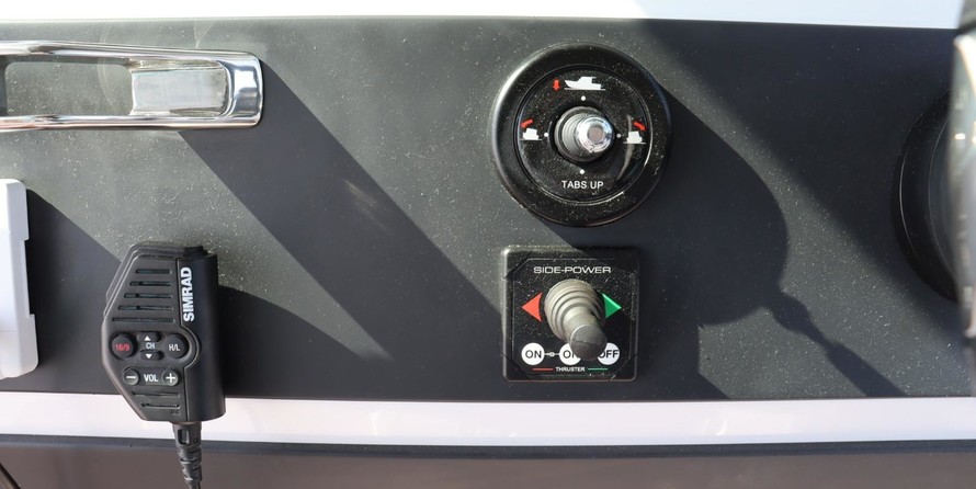 Axopar 28 Cabin