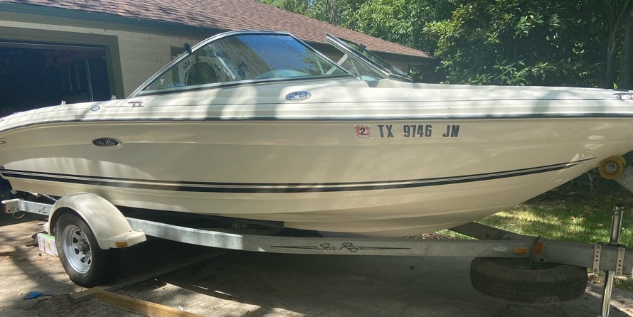 Sea ray 260 bow rider select