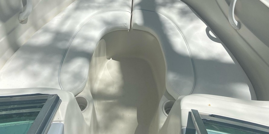 Sea ray 260 bow rider select