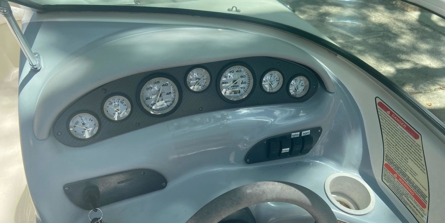 Sea ray 260 bow rider select