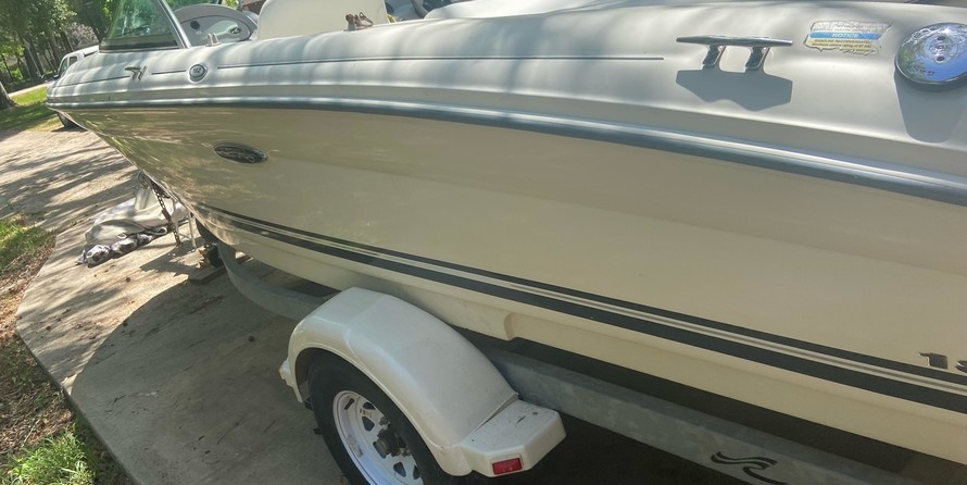 Sea ray 260 bow rider select