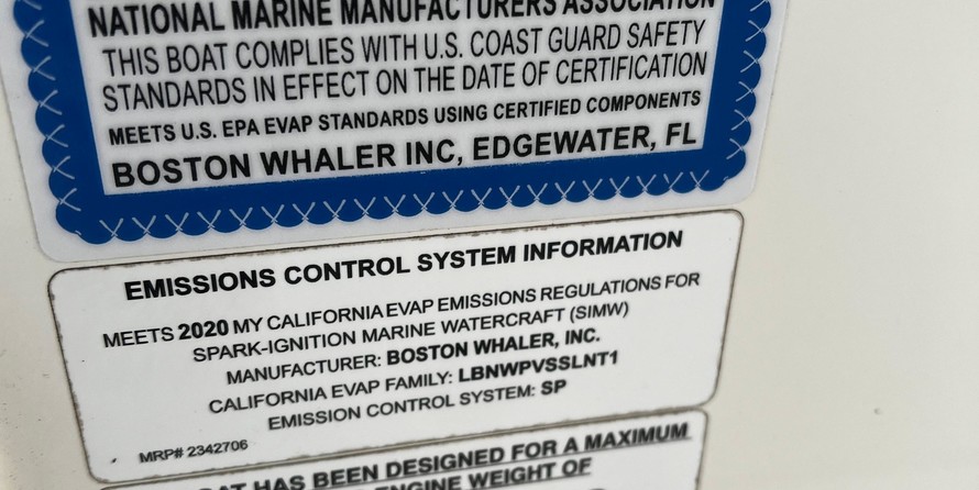 Boston Whaler 270 Dauntless