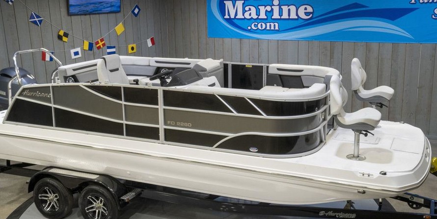 Hurricane fundeck 232