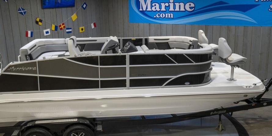 Hurricane fundeck 232