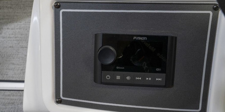 Hurricane fundeck 232