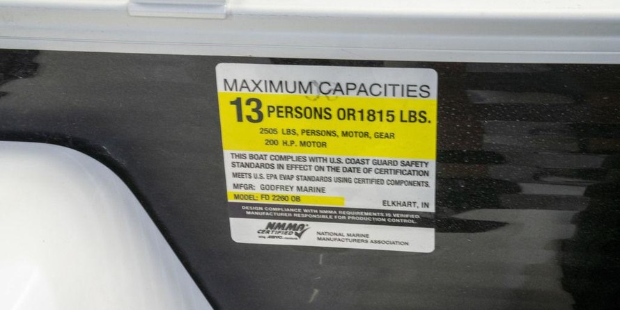 Hurricane fundeck 232