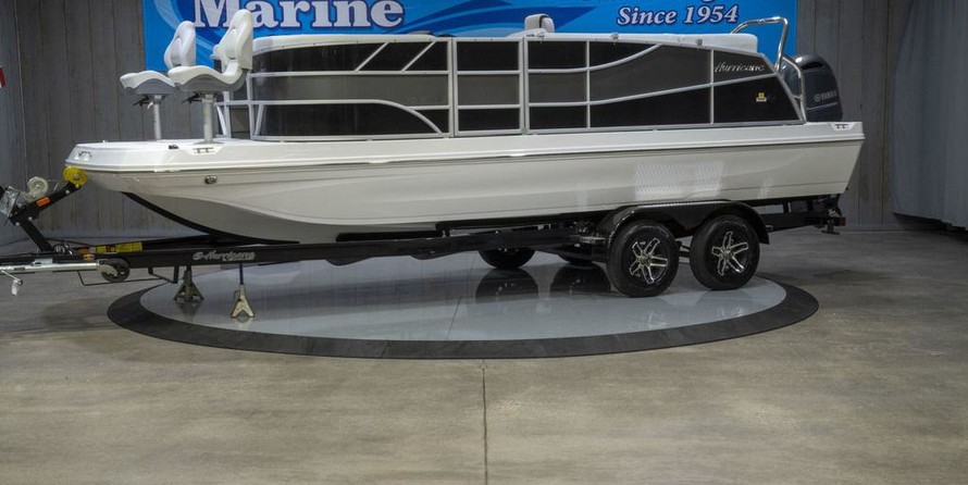 Hurricane fundeck 232