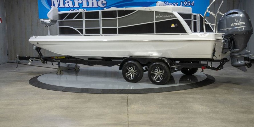 Hurricane fundeck 232