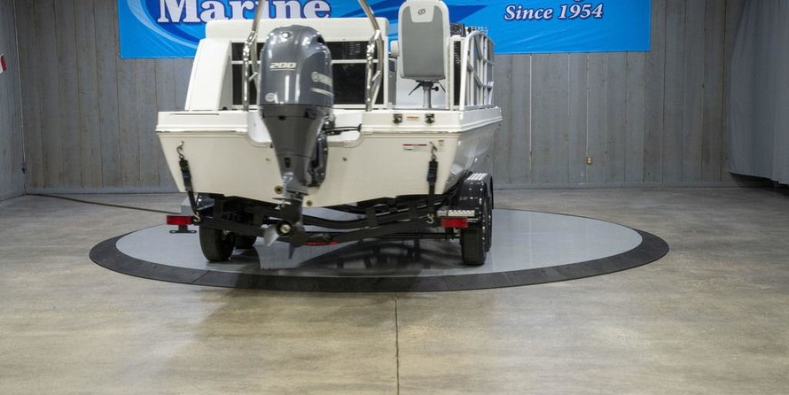 Hurricane fundeck 232