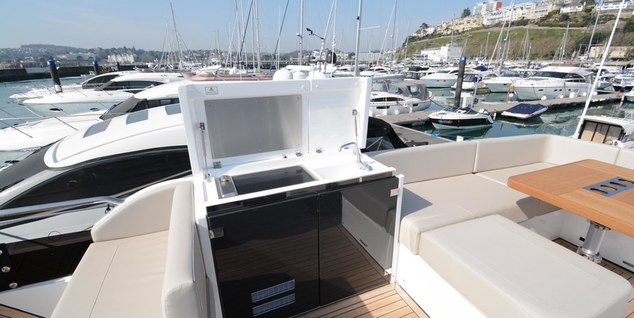 Fairline 50 Squadron