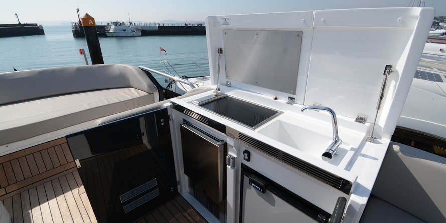 Fairline 50 Squadron