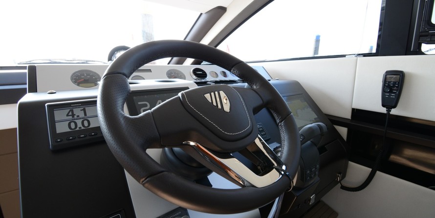 Fairline 50 Squadron