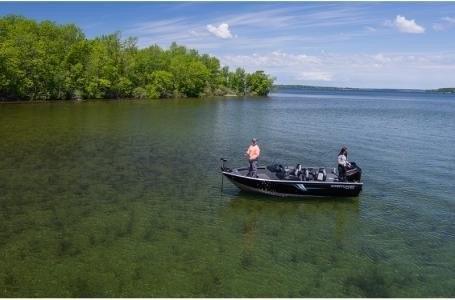 Crestliner 1700 Vision