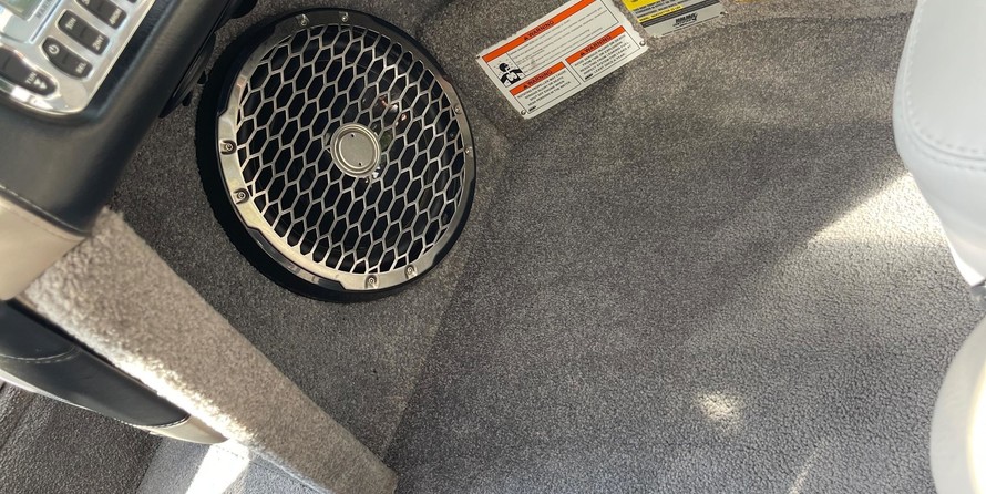 Malibu Wakesetter 23 LSV