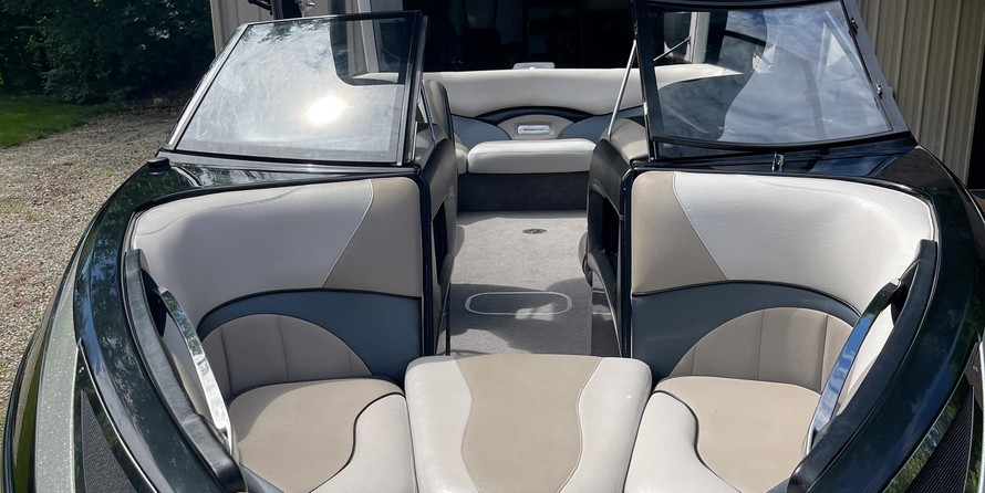 Malibu Wakesetter 23 LSV