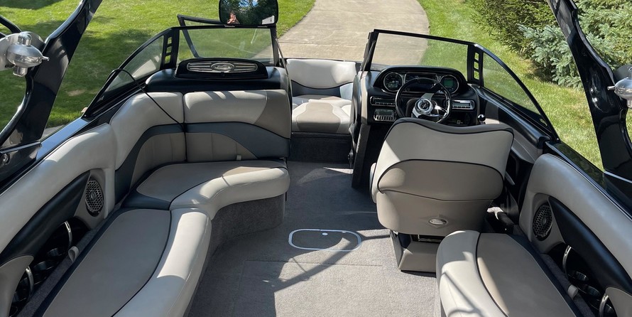 Malibu Wakesetter 23 LSV