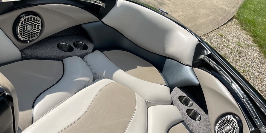 Malibu Wakesetter 23 LSV